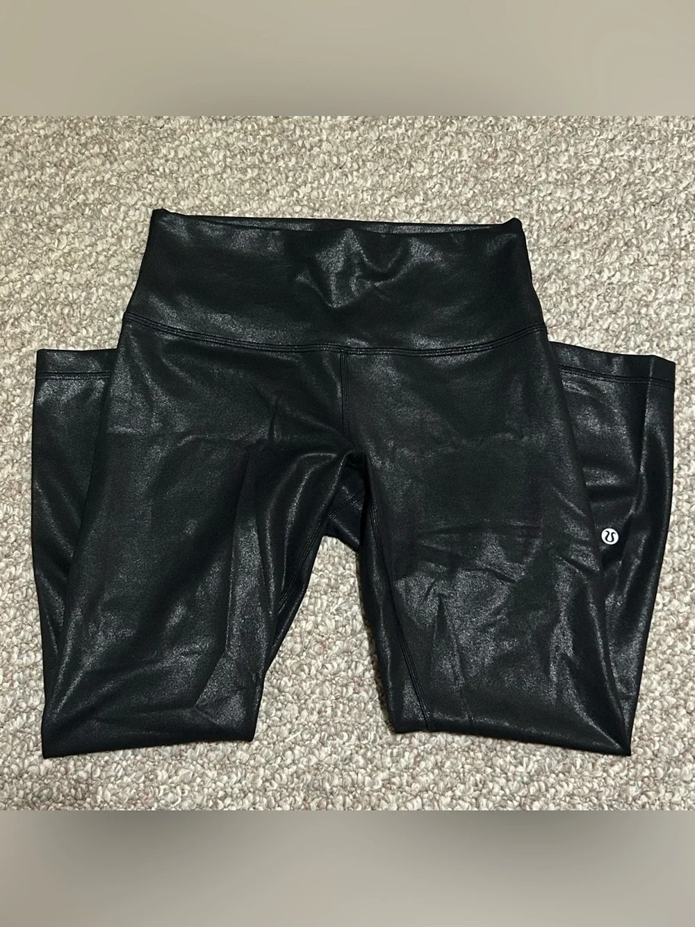Lululemon Wunder Train High Rise Crop 23” Foil Size 8 Athleisure Athletic Gym